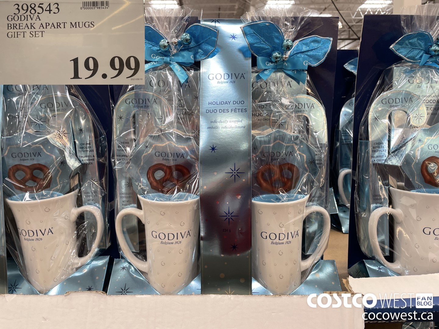 🎄 Holiday Mug Gift Sets at Costco! Each set comes with 4 holiday
