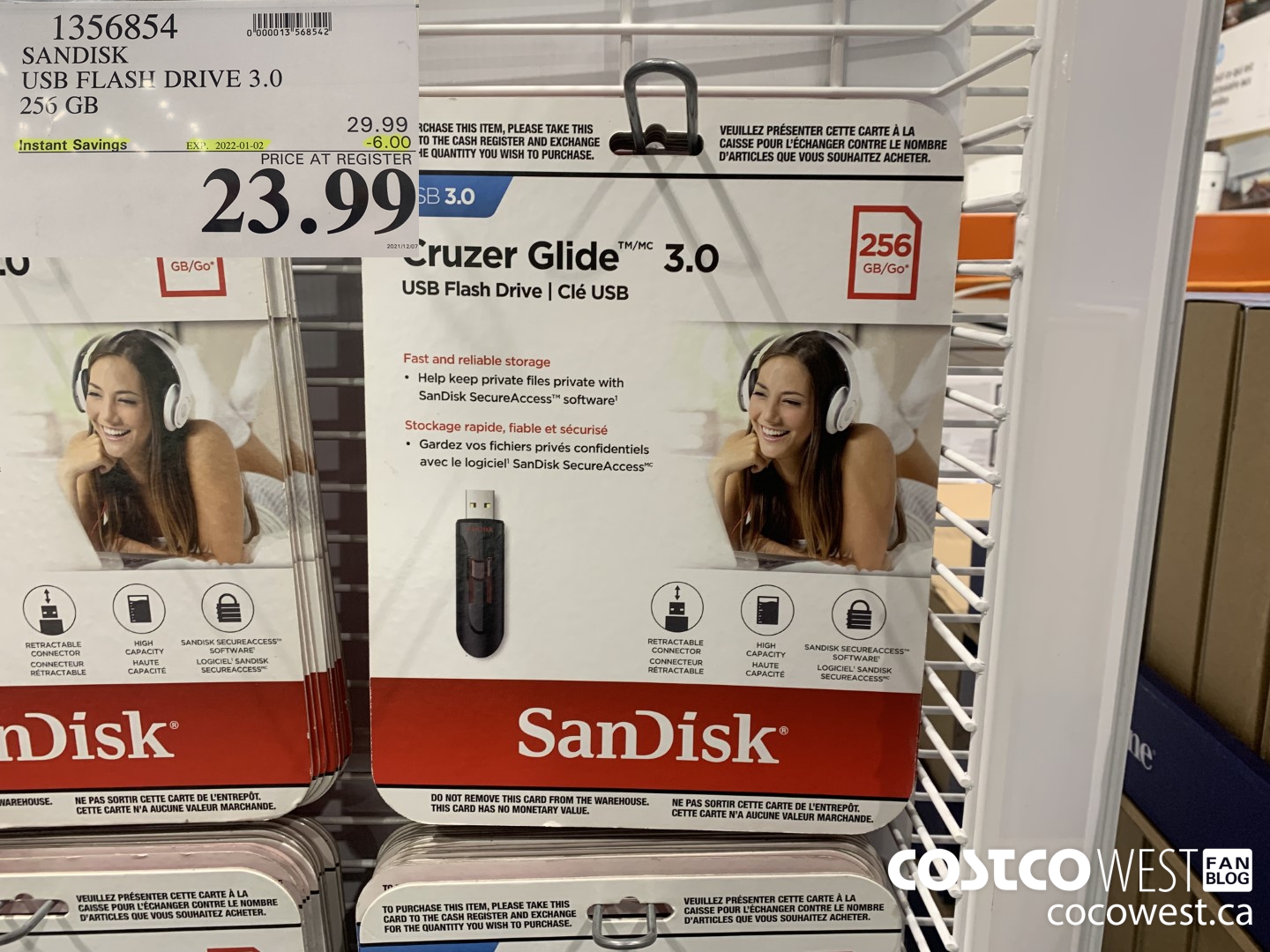 1356854 SANDISK USB FLASH DRIVE 3.0 256 GB ($6.00 INSTANT SAVINGS EXPIRES ON 2022-01-02) $23.99