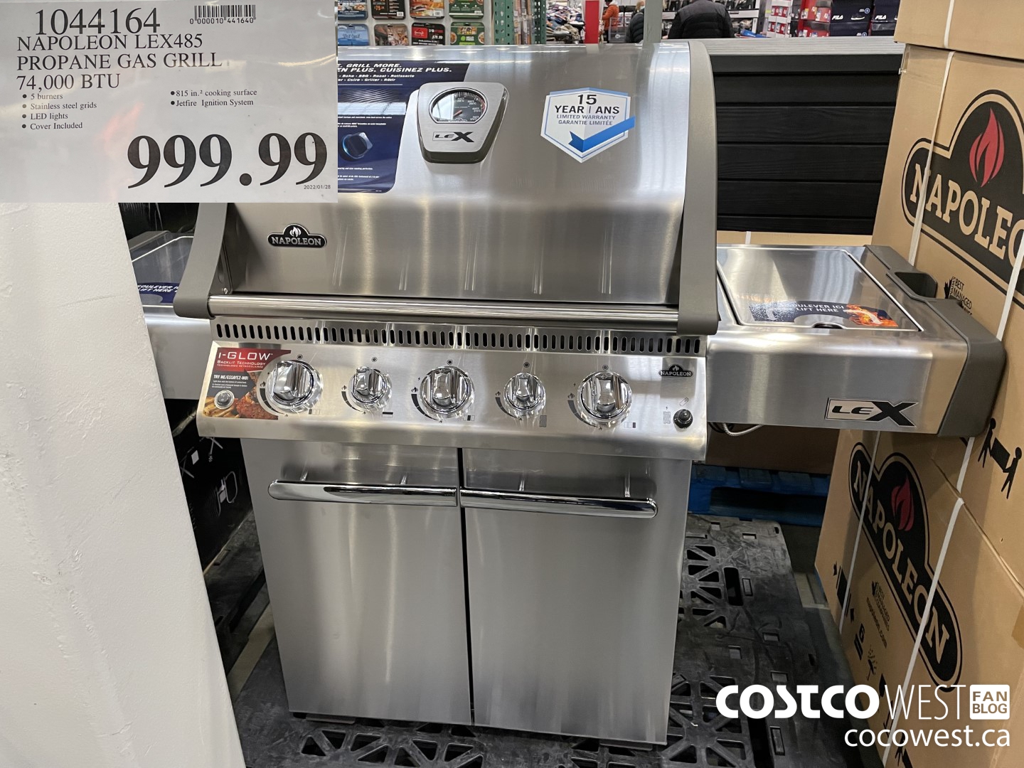 1044164 NAPOLEON LEX485 PROPANE GAS GRILL 74,000 BTU  $999.99