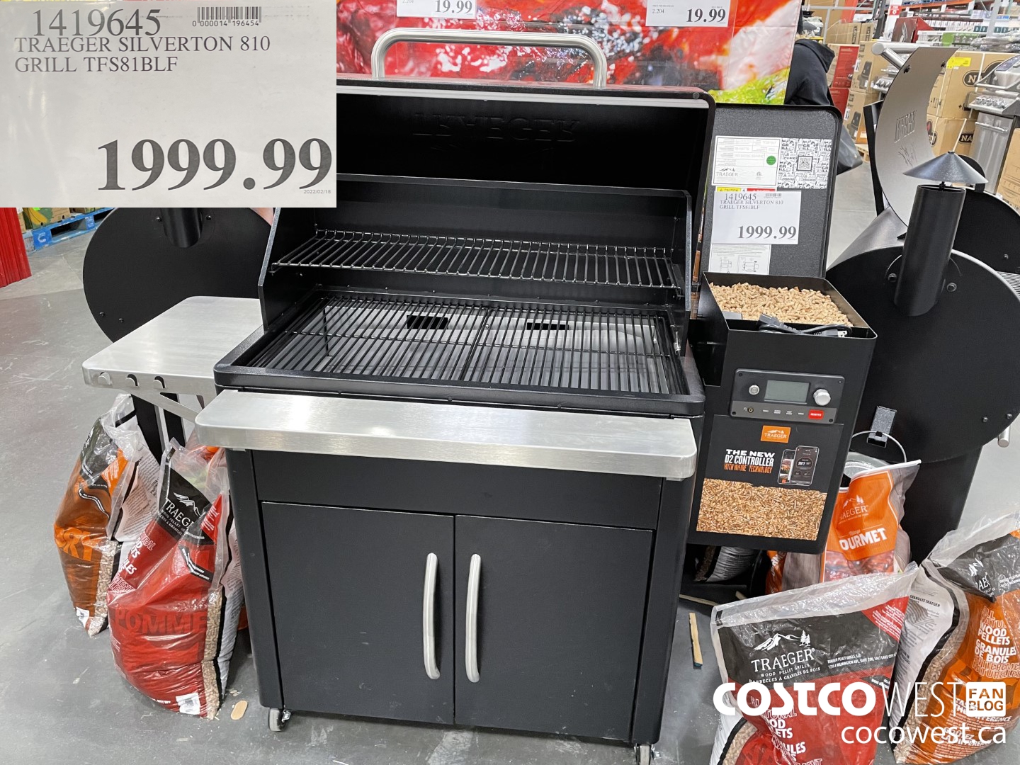 1419645 TRAEGER SILVERTON 810 GRILL TFS81BLF  $1999.99