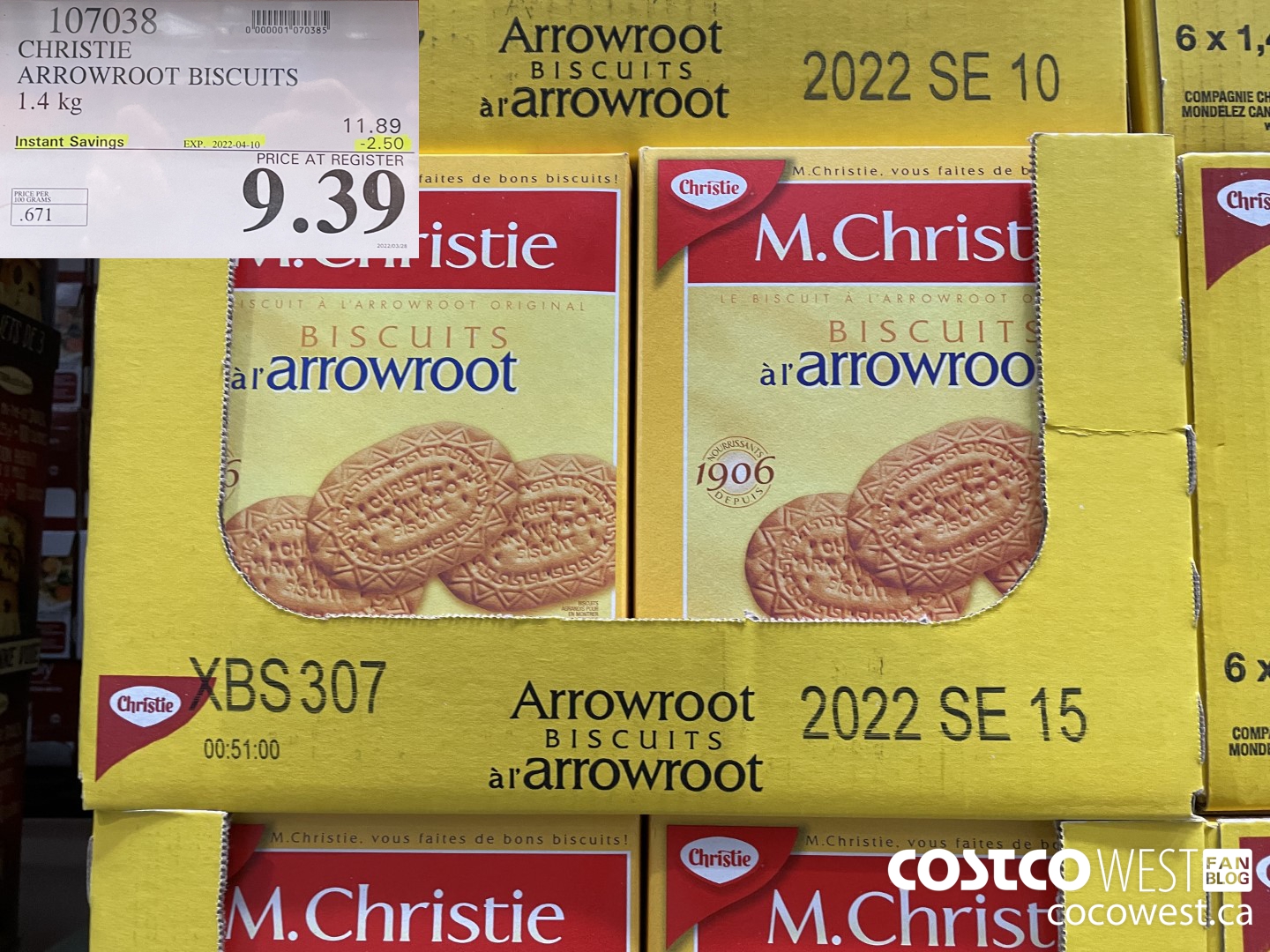 107038 CHRISTIE ARROWROOT BISCUITS 1.4 KG ($2.50 INSTANT SAVINGS EXPIRES ON 2022-04-10) $9.39