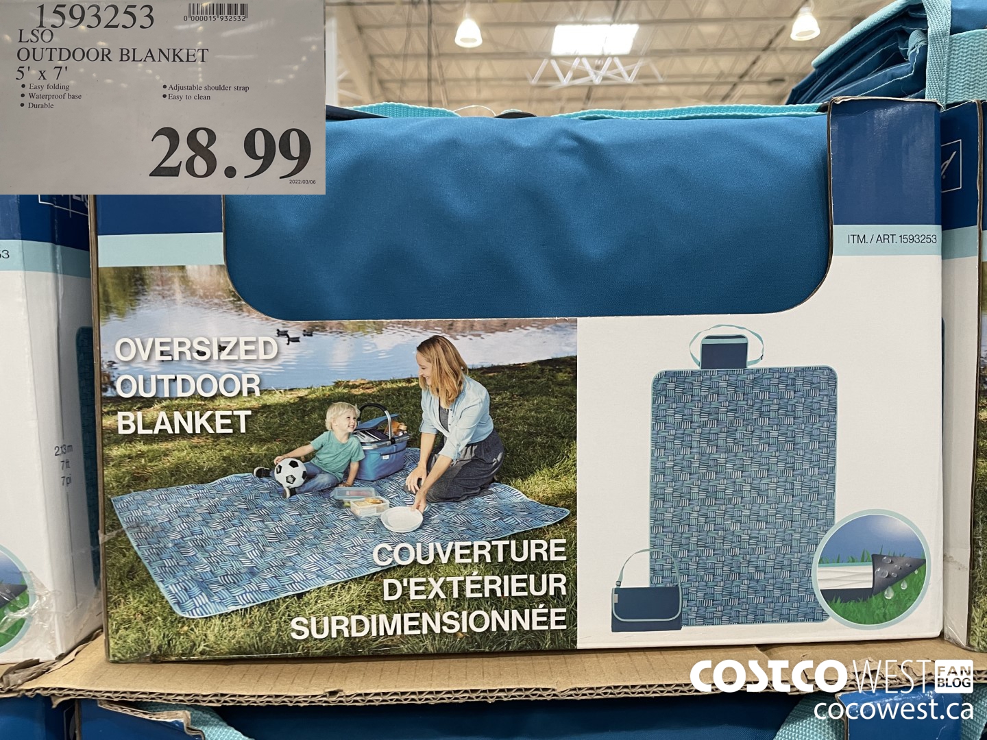 1593253 LSO OUTDOOR BLANKET 5' x 7' $28.99