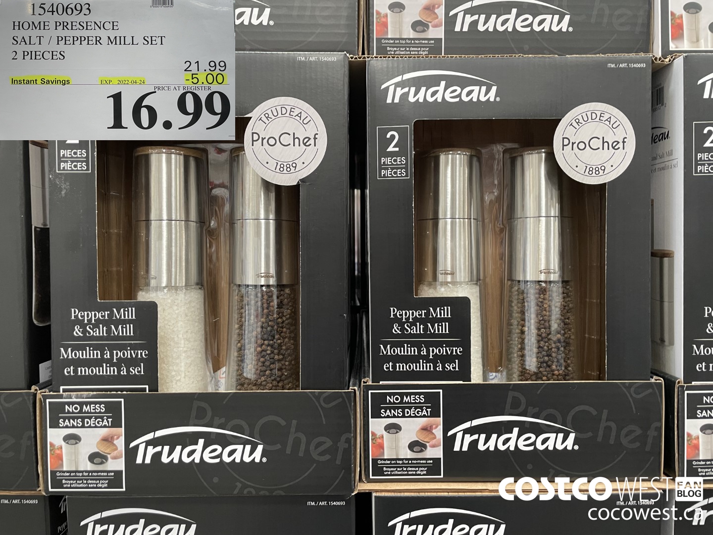 1540693 HOME PRESENCE SALT / PEPPER MILL SET 2 PIECES ($5.00 INSTANT SAVINGS EXPIRES ON 2022-04-24) $16.99