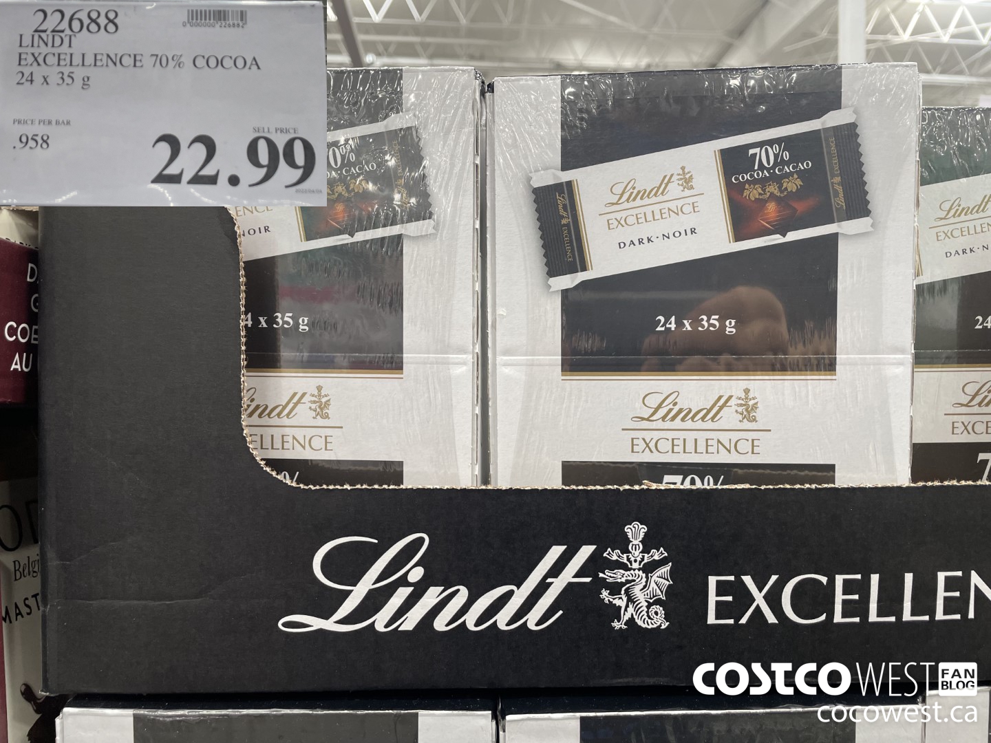 22688 LINDT EXCELLENCE 70% COCOA 24 x 35 g $22.99