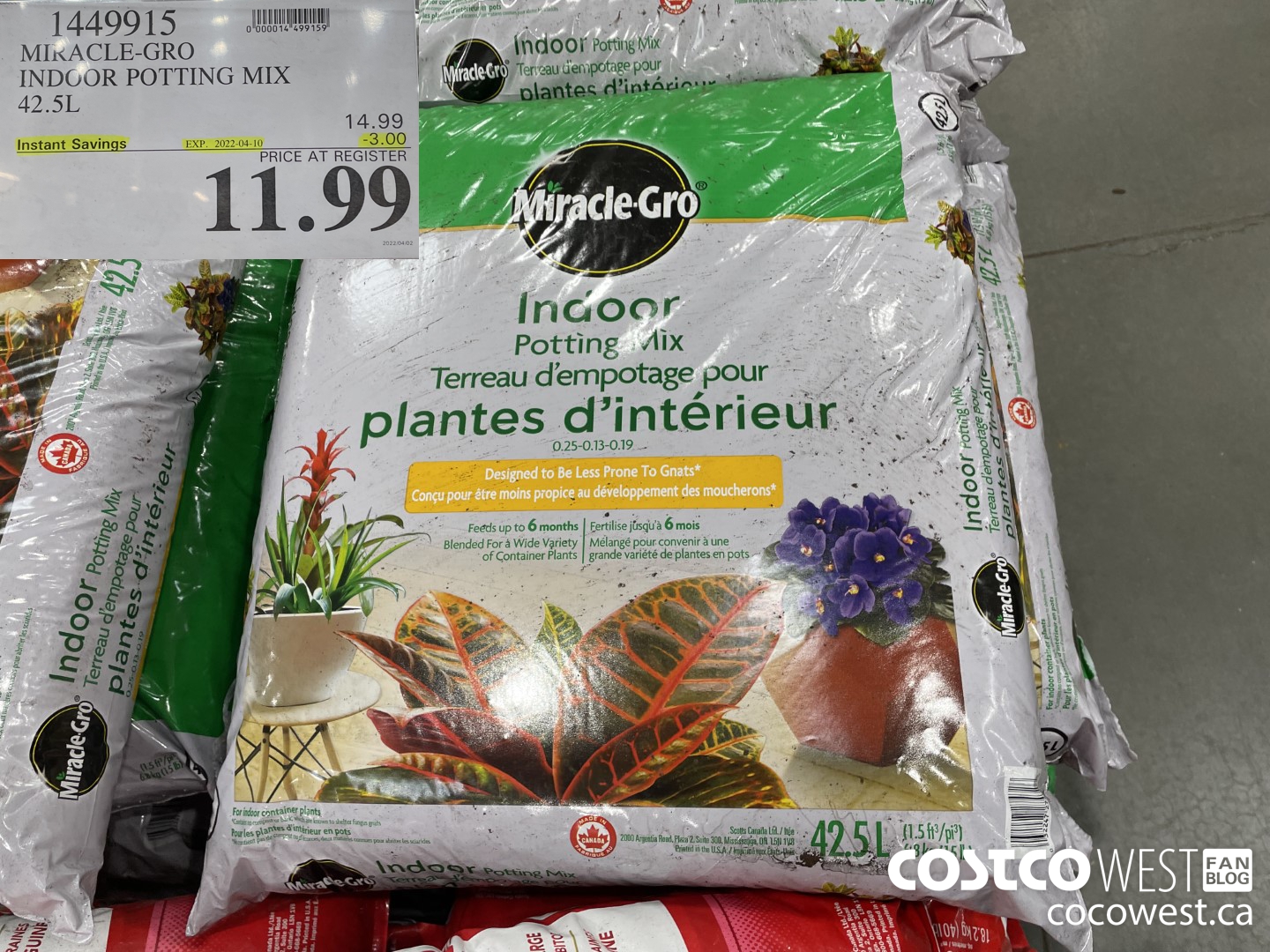 1449915 MIRACLE-GRO INDOOR POTTING MIX 42.5L ($3.00 INSTANT SAVINGS EXPIRES ON 2022-04-10) $11.99