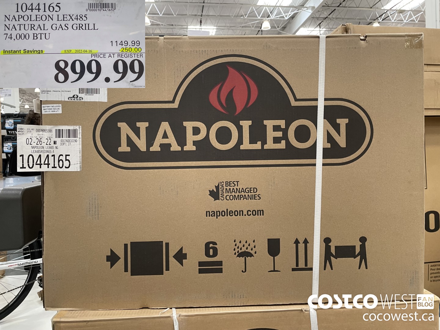1044165 NAPOLEON LEX485 NATURAL GAS GRILL 74,000 BTU ($250.00 INSTANT SAVINGS EXPIRES ON 2022-04-16) $899.99