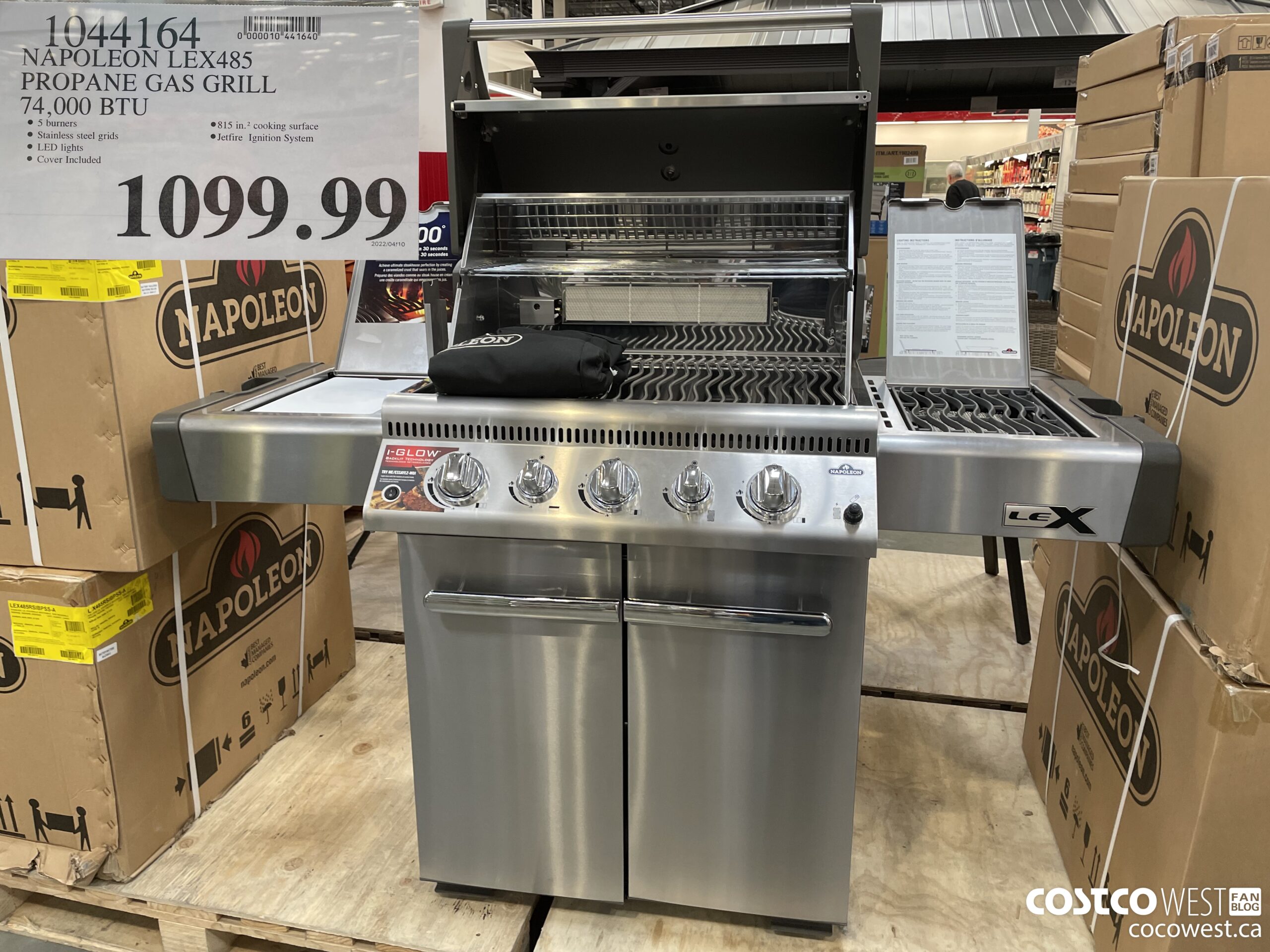 Costco shop napoleon bbq