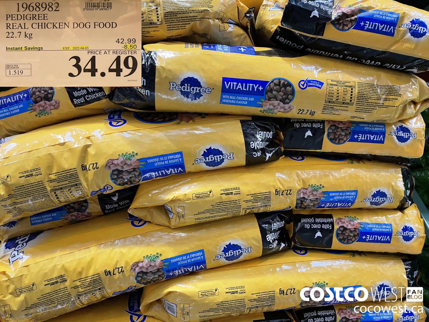 1968982 PEDIGREE REAL CHICKEN DOG FOOD 22.7 kg ($8.50 INSTANT SAVINGS EXPIRES ON 2022-04-03) $34.49