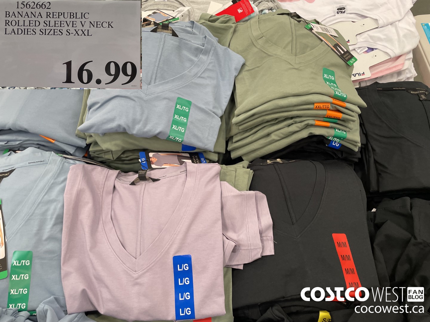 1562662 BANANA REPUBLIC ROLLED SLEEVE V NECK LADIES SIZES S-XXL $16.99