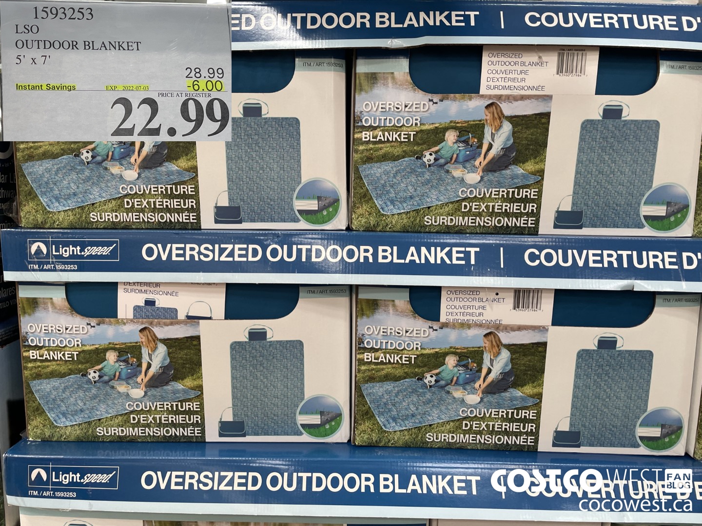1593253 LSO OUTDOOR BLANKET 5' x 7' ($6.00 INSTANT SAVINGS EXPIRES ON 2022-07-03) $22.99