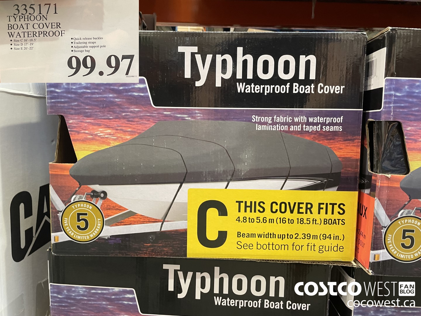 New in Box Typhoon Waterproof Boat Cover 20-22 ft Boats