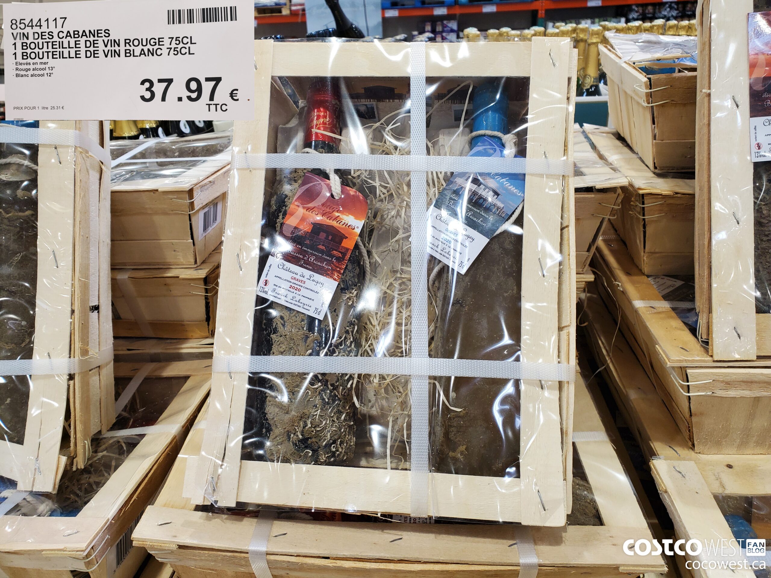 8544117 VIN DES CABANES 1 BOUTEILLE DE VIN ROUGE 75CL 1 BOUTEILLE DE VIN BLANC 75CL $37.97