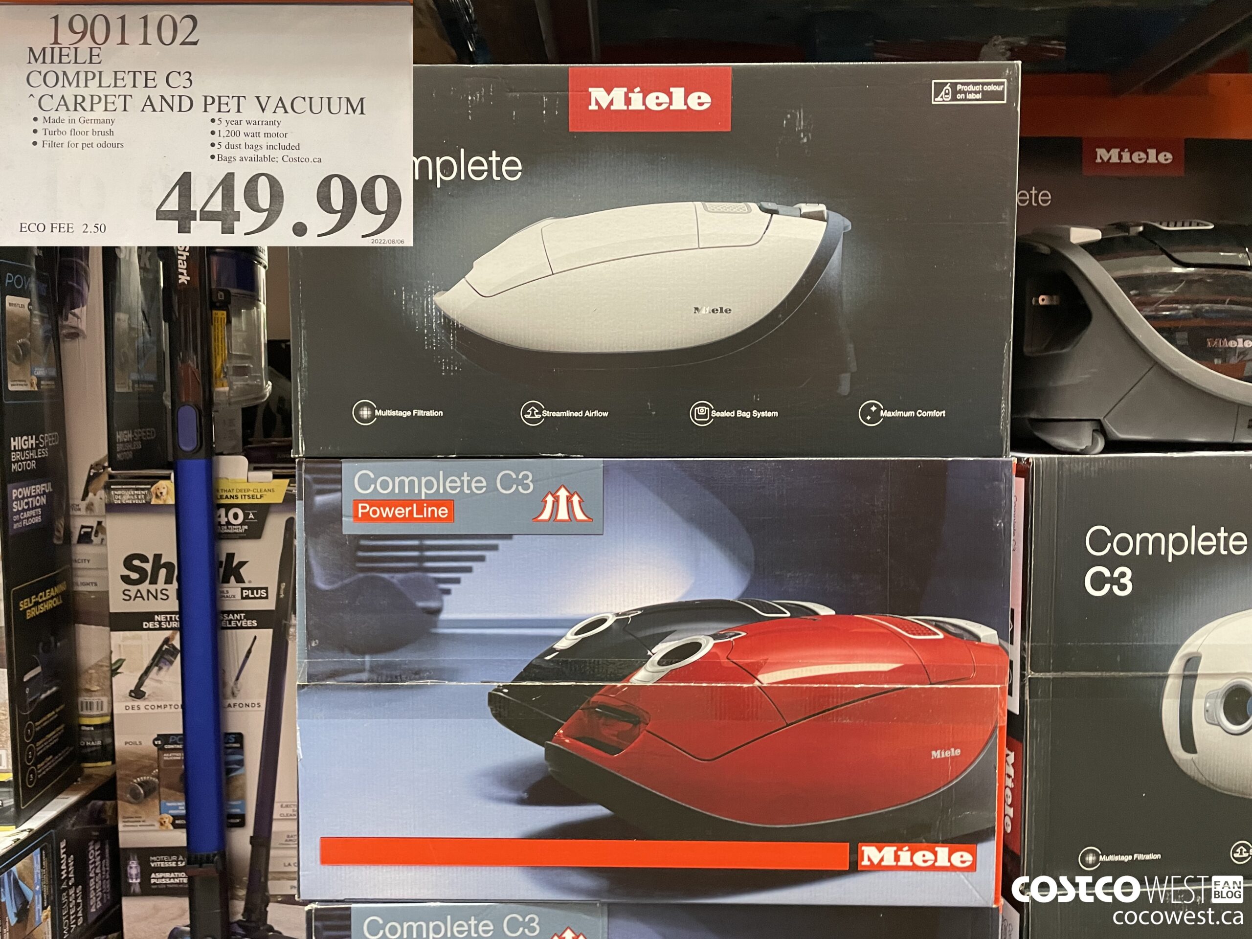 1901102 MIELE COMPLETE C3 CARPET & PET VACUUM $449.99