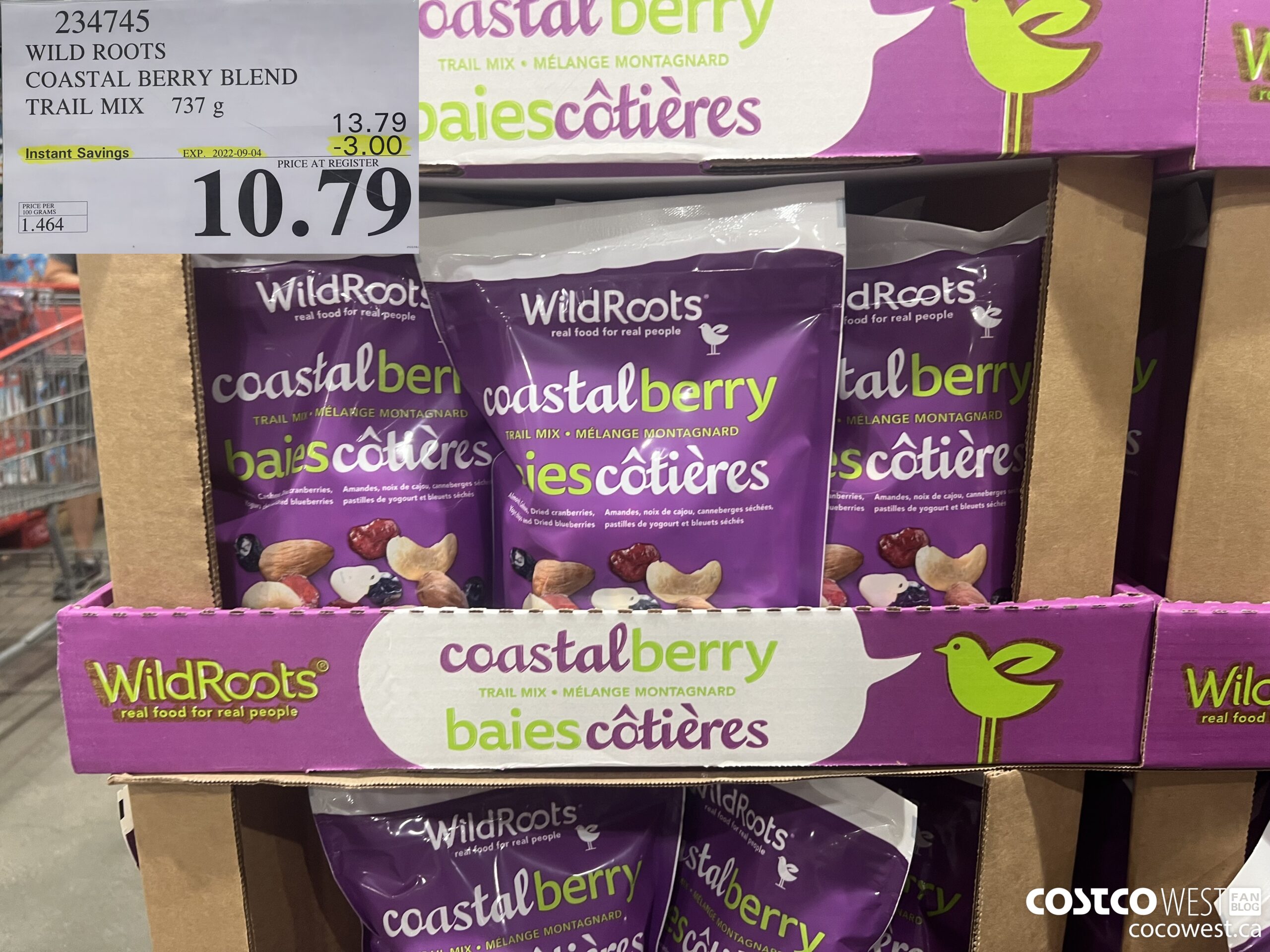 234745 WILD ROOTS COASTAL BERRY BLEND TAIL MIX 737 G ($3.00 INSTANT SAVINGS EXPIRES ON 2022-09-04) $10.79