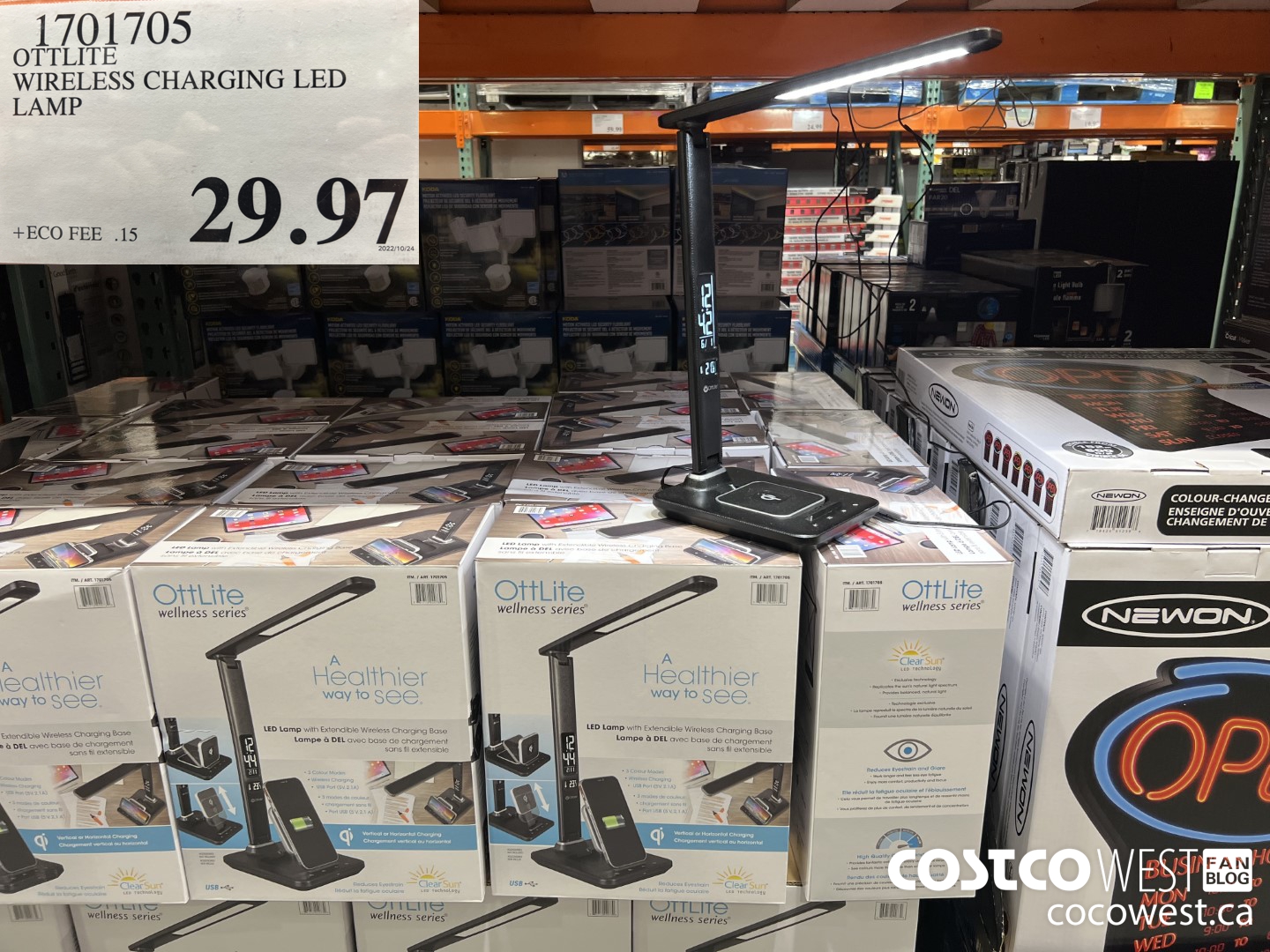 1701705 OTTLITE WIRELESS CHARGING LED LAMP $29.97