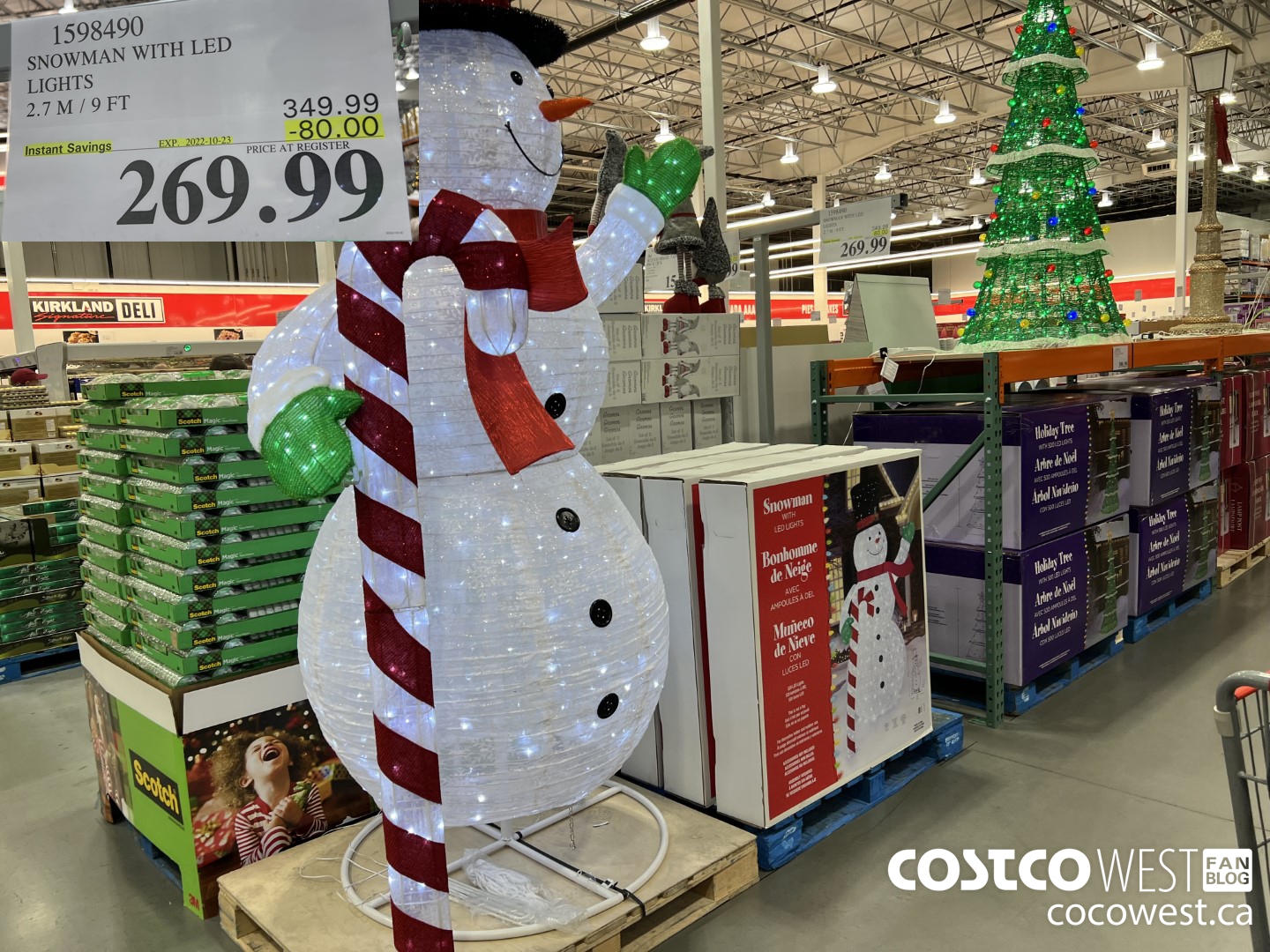 1598490 SNOWMAN WITH LED LIGHTS 2.7 M / 9 FT ($80.00 INSTANT SAVINGS EXPIRES ON 2022-10-23) $269.99