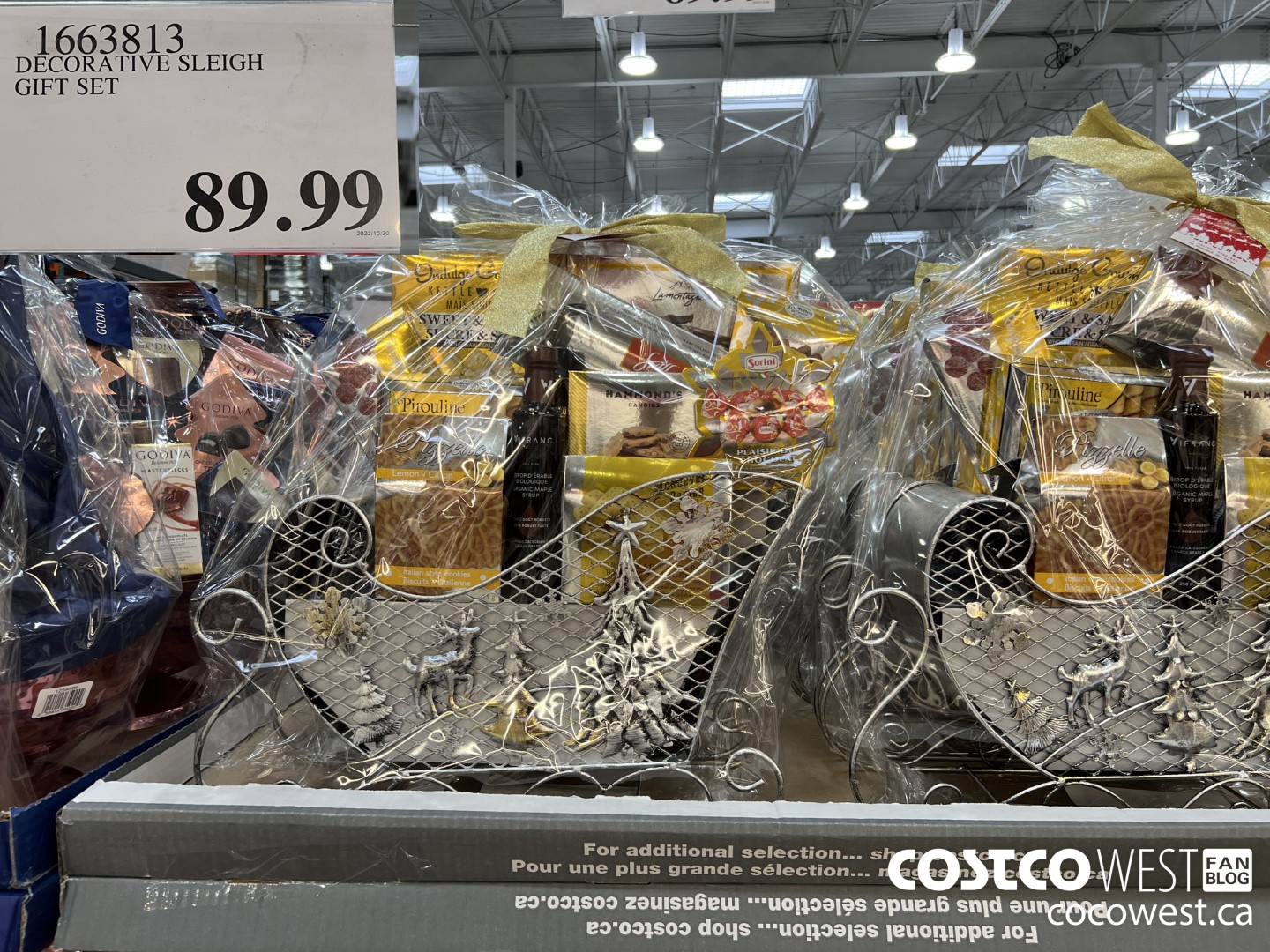 1663813 DECORATIVE SLEIGH GIFT SET $89.99