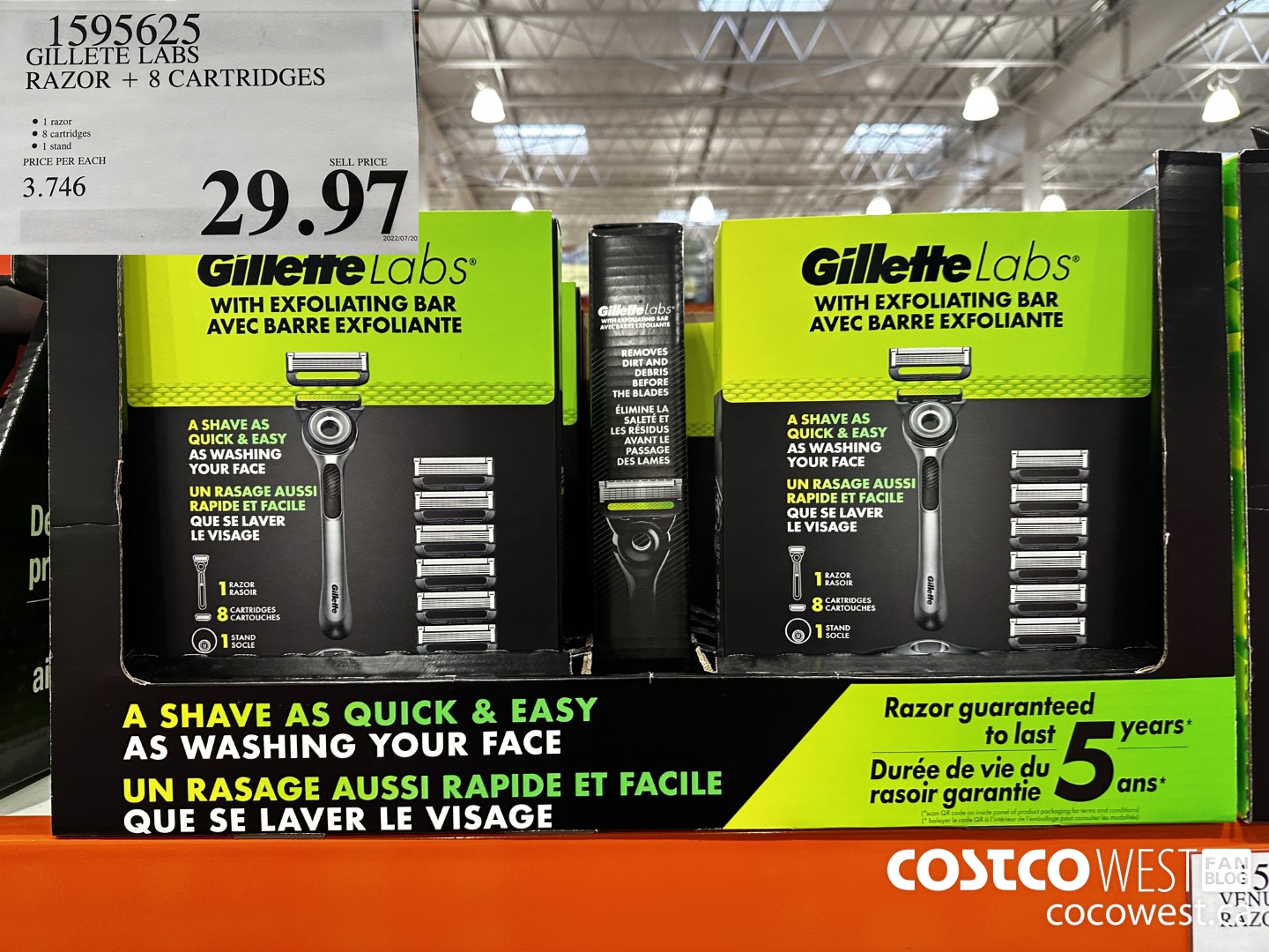 1595625 GILLETE LABS RAZOR + 8 CARTRIDGES $29.97