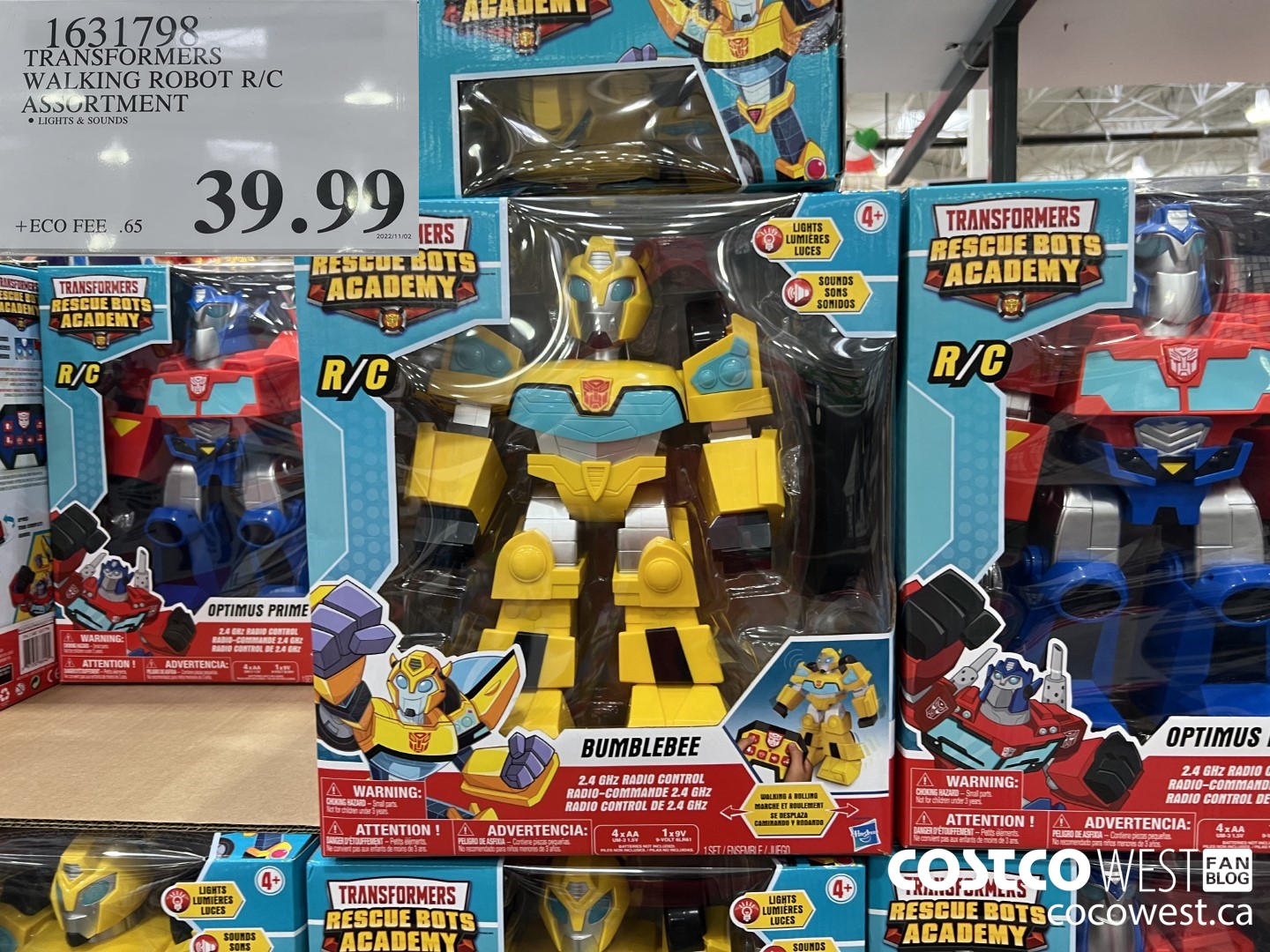 1631798 TRANSFORMERS WALKING ROBOT R/C ASSORTMENT $39.99