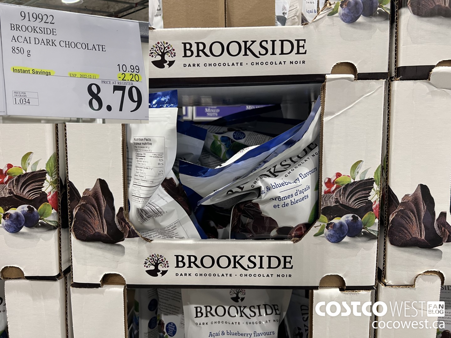 919922 BROOKSIDE ACAI DARK CHOCOLATE 850 g ($2.20 INSTANT SAVINGS EXPIRES ON 2022-12-11) $8.79