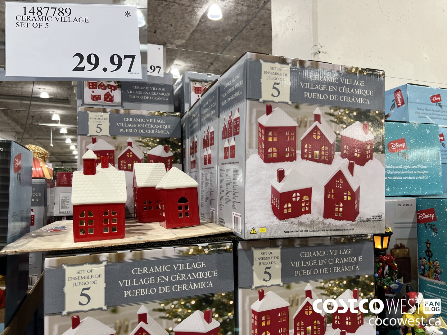1487789 CERAMIC VILLAGE SET OF 5 $29.97