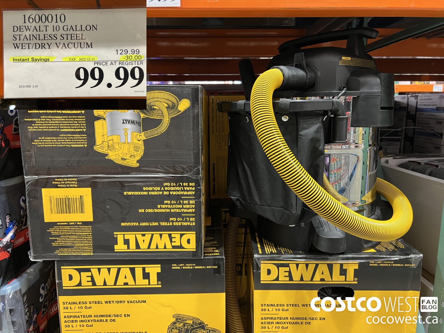 1600010 DEWALT 10 GALLON STAINLESS STEEL WET/DRY VACUUM ($30.00 INSTANT SAVINGS EXPIRES ON 2022-12-11) $99.99
