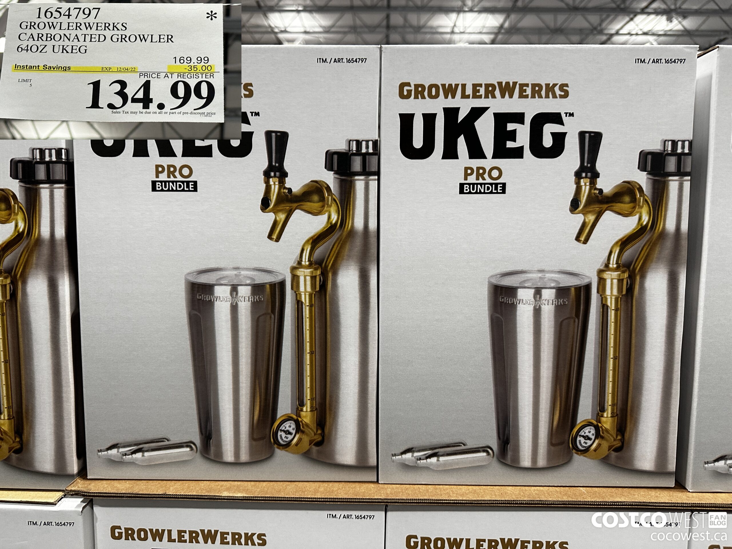 1654797 GROWLERWERKS CARBONATED GROWLER 64OZ UKEG ($35.00 INSTANT SAVINGS EXPIRES ON 2022-12-04) $134.99
