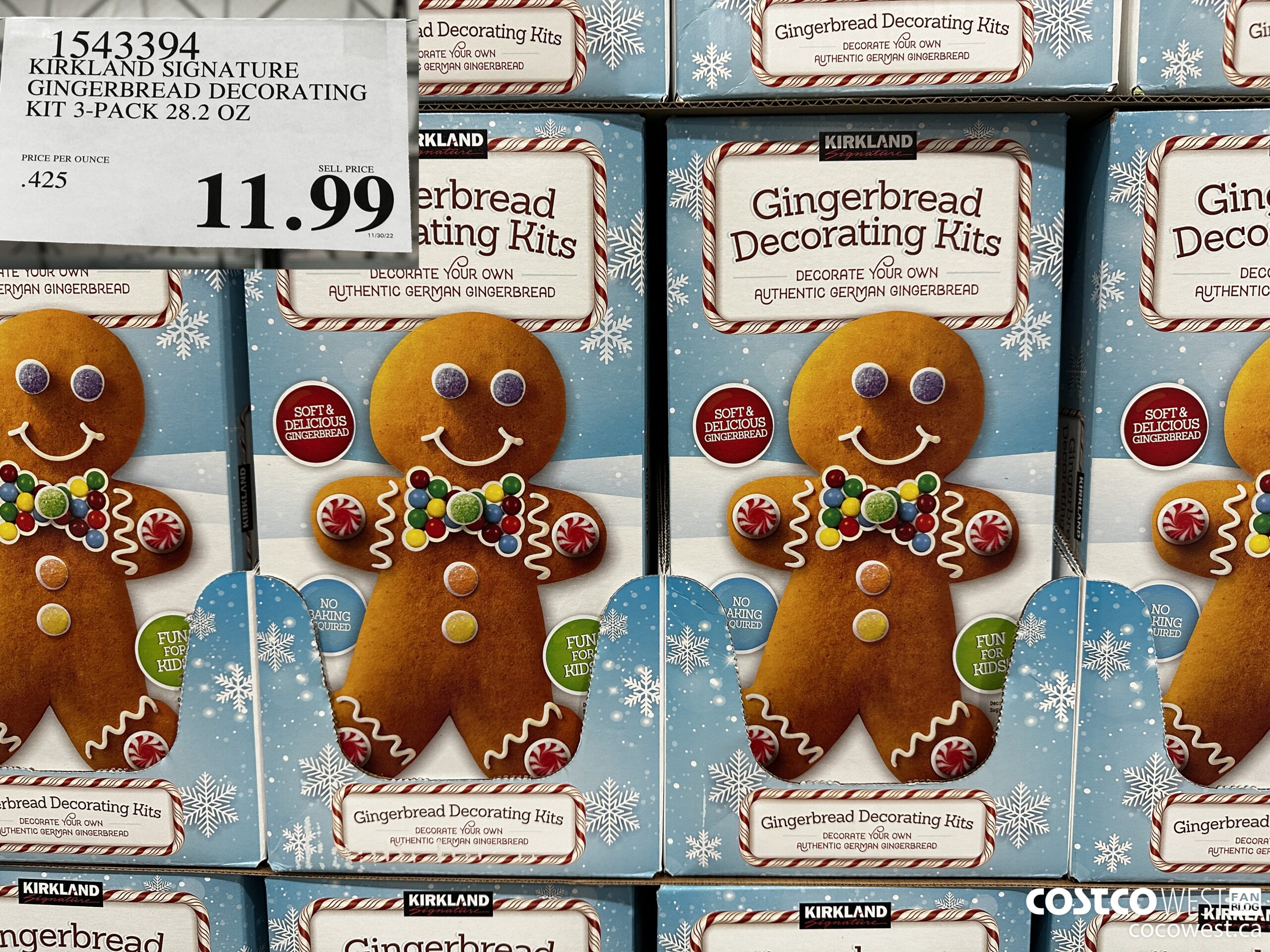 1543394 KIRKLAND SIGNATURE GINGERBREAD DECORATING KIT 3-PACK 28.2 OZ $11.99