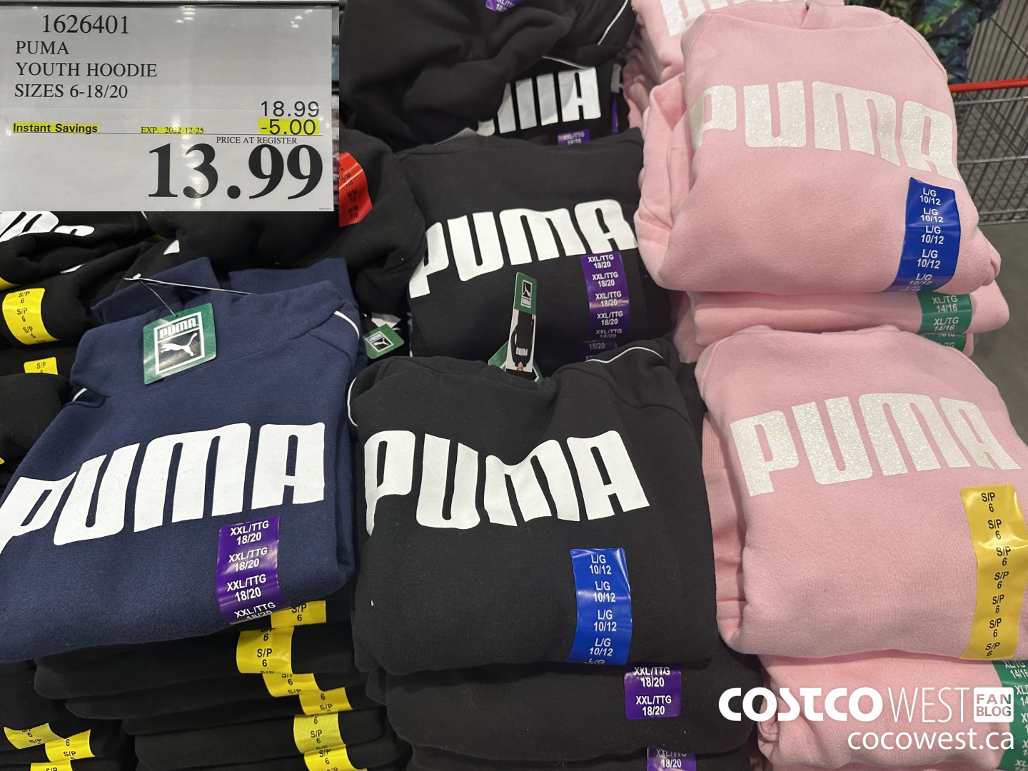Costco Fall 2022 Superpost – The Entire Clothing Section - Sweaters,  Jackets and Boots! - Costco West Fan Blog