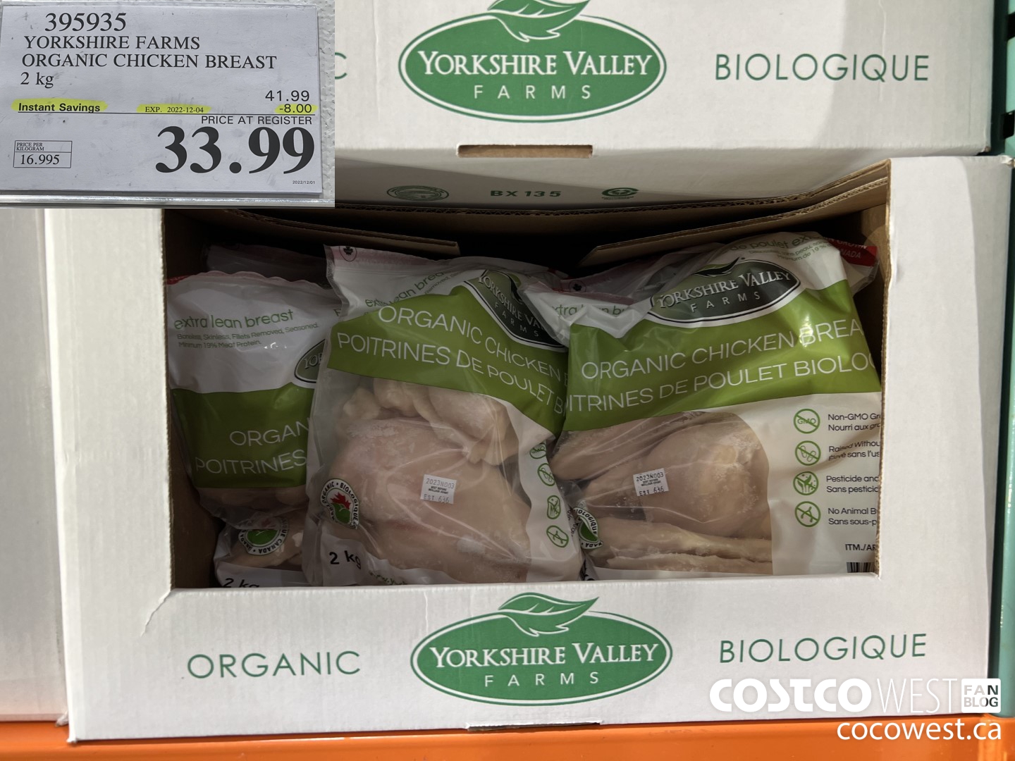 395935 YORKSHIRE FARMS ORGANIC CHICKEN BREAST 2 kg ($8.00 INSTANT SAVINGS EXPIRES ON 2022-12-04) $33.99
