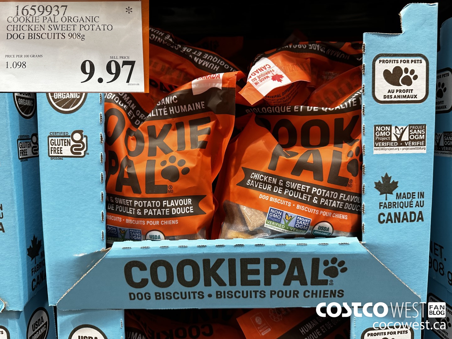 1659937 COOKIE PAL ORGANIC CHICKEN SWEET POTATO DOG BISCUITS 908G $9.97
