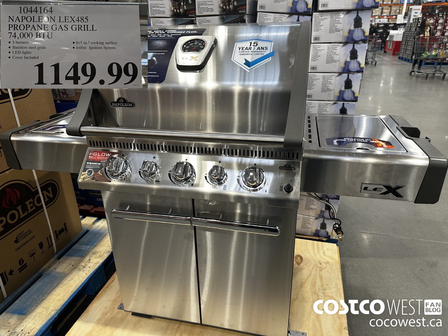 1044164 NAPOLEON LEX485 PROPANE GAS GRILL 74,000 BTU $1149.99