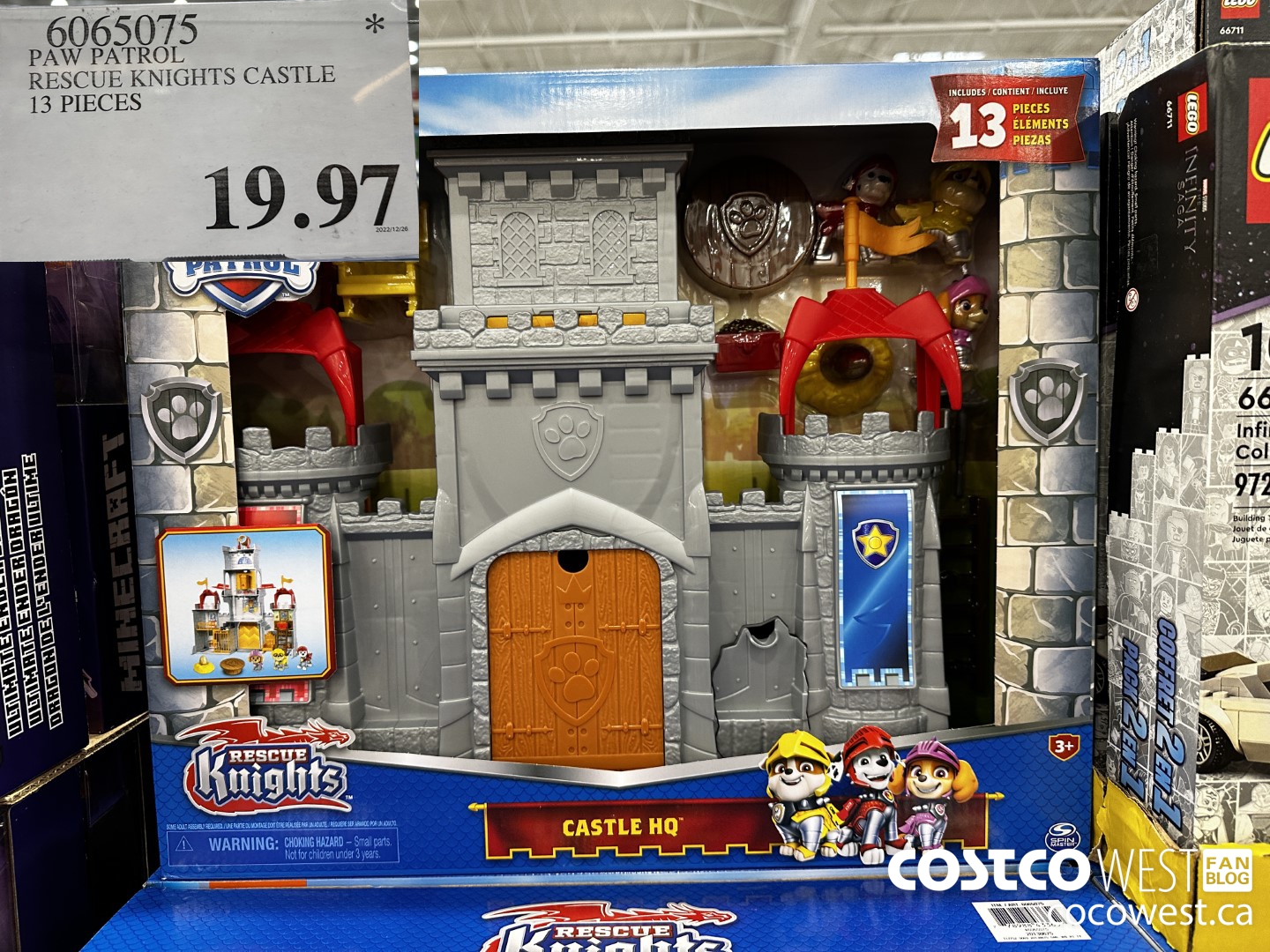 6065075 PAW PATROL RESCUE KNIGHTS CASTLE 13 PIECES $19.97