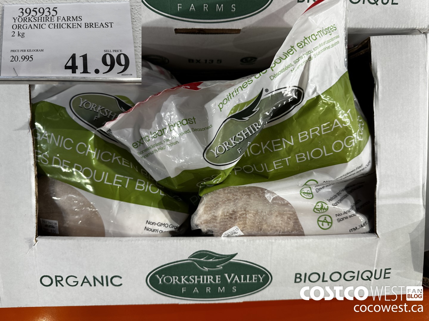 395935 YORKSHIRE FARMS ORGANIC CHICKEN BREAST 2 kg $41.99