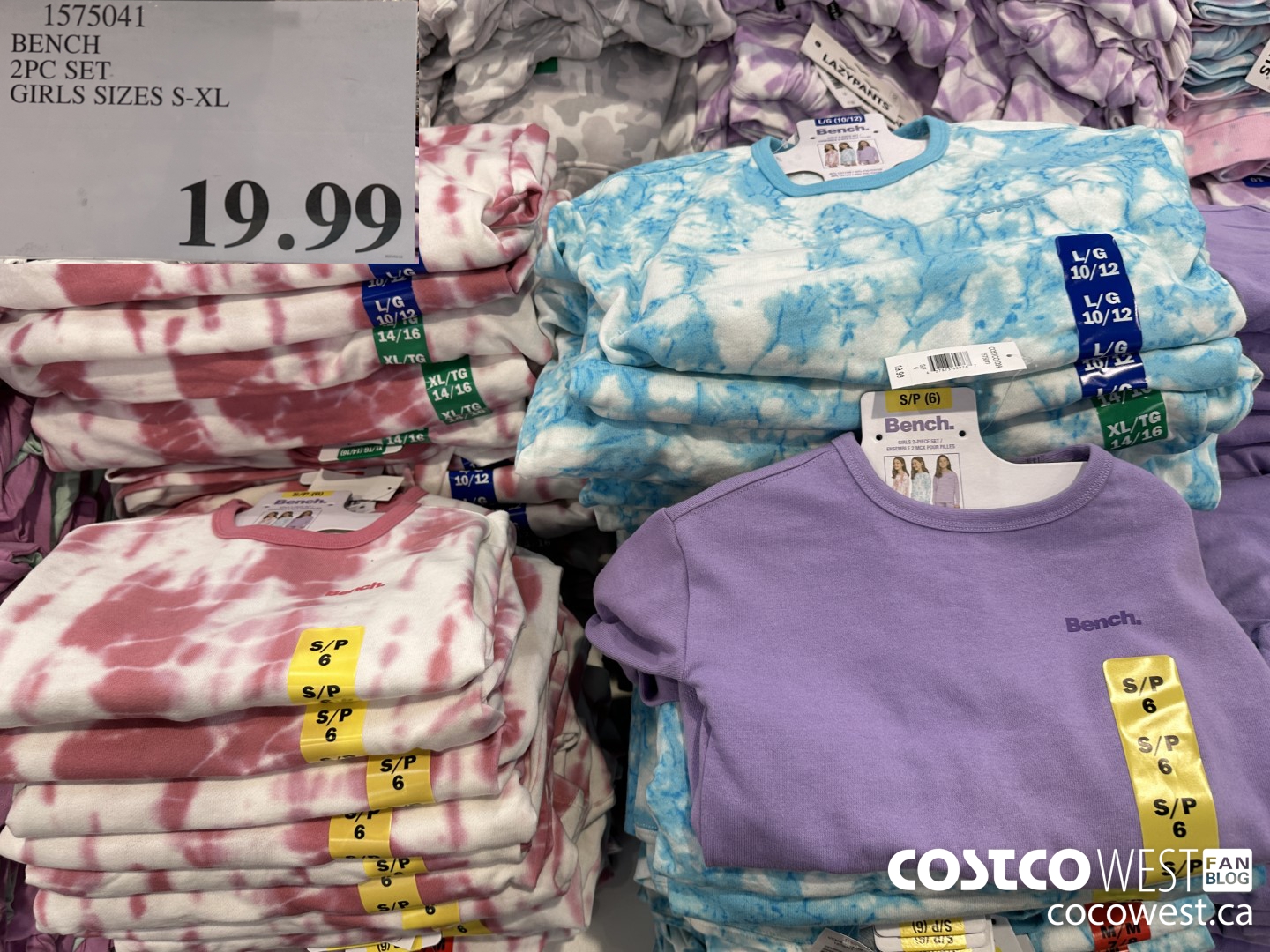 Costco has all New Danskin Ribbed Tops ($9.99) Leggings ($9.99