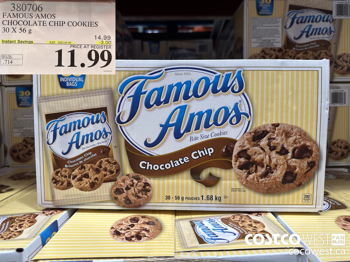 380706 FAMOUS AMOS CHOCOLATE CHIP COOKIES 30 X 56G ($3.00 INSTANT SAVINGS EXPIRES ON 2023-03-05) $11.99