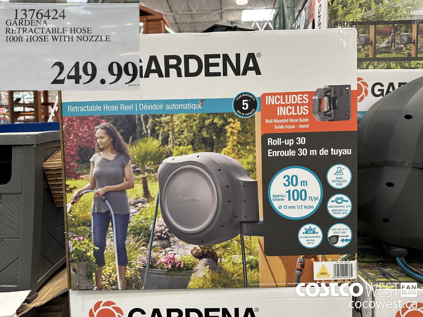 1376424 GARDENA RETRACTABLE HOSE 100FT HOSE WITH NOZZLE $249.99