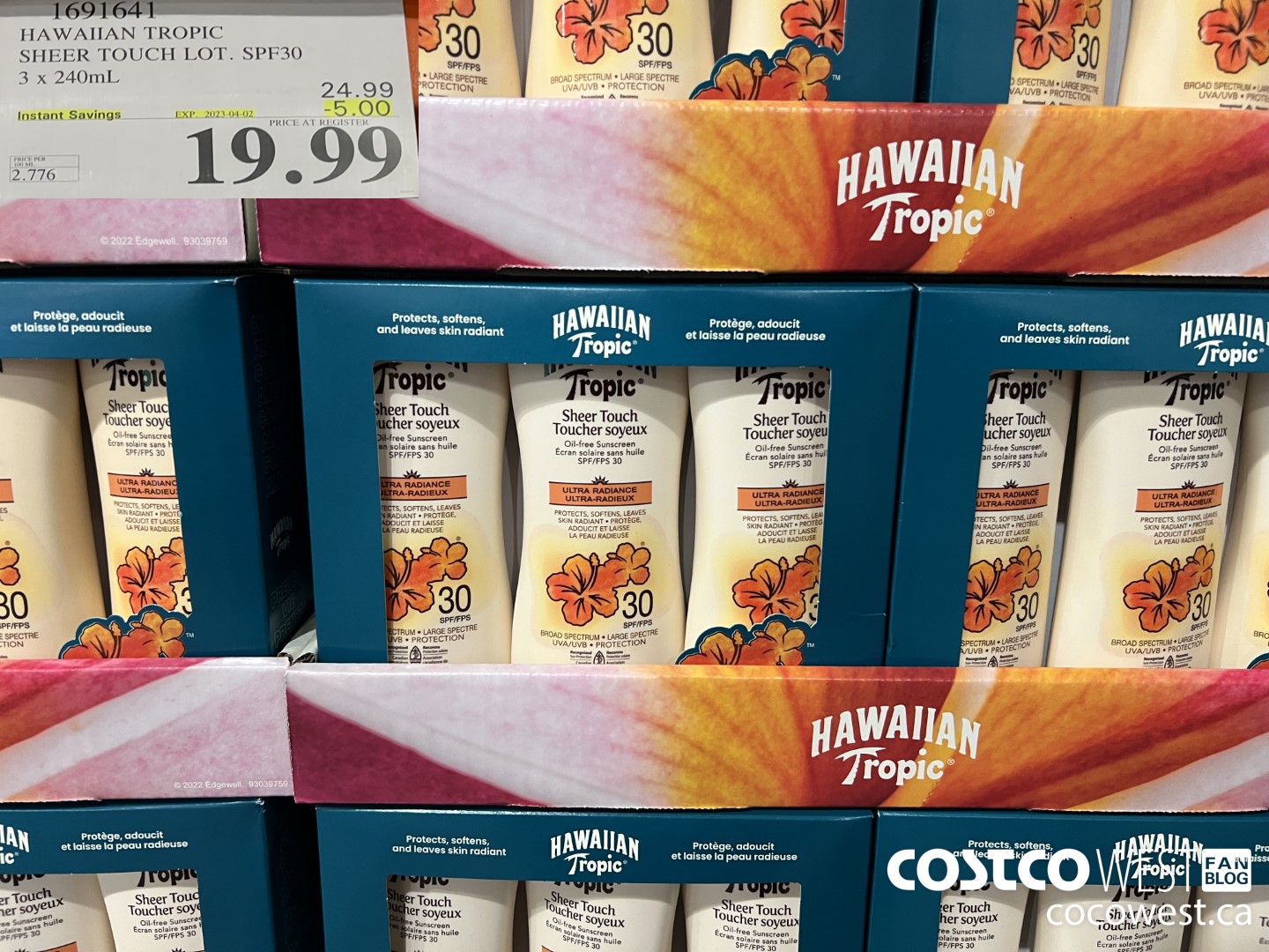 1691641 HAWAIIAN TROPIC SHEER TOUCH LOT. SPF 30 3 X 240 ML ($5.00 INSTANT SAVINGS EXPIRES ON 2023-04-02) $19.99