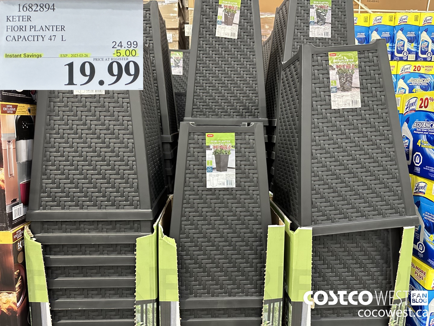 1682894 KETER FIORI PLANTER CAPACITY 47 L ($5.00 INSTANT SAVINGS EXPIRES ON 2023-03-26) $19.99