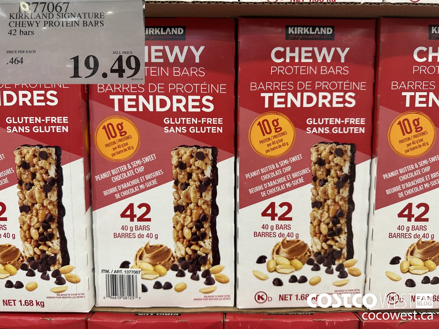 1377067 KIRKLAND SIGNATURE CHEWY PROTEIN BARS 42 bars $19.49