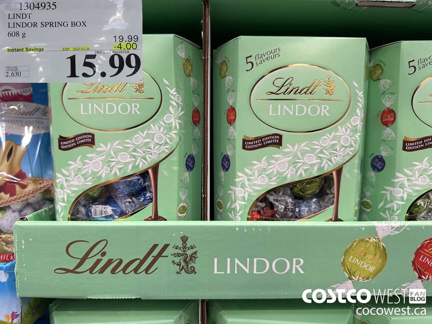 1304935 LINDT LINDOR SPRING BOX 608 g ($4.00 INSTANT SAVINGS EXPIRES ON 2023-03-26) $15.99