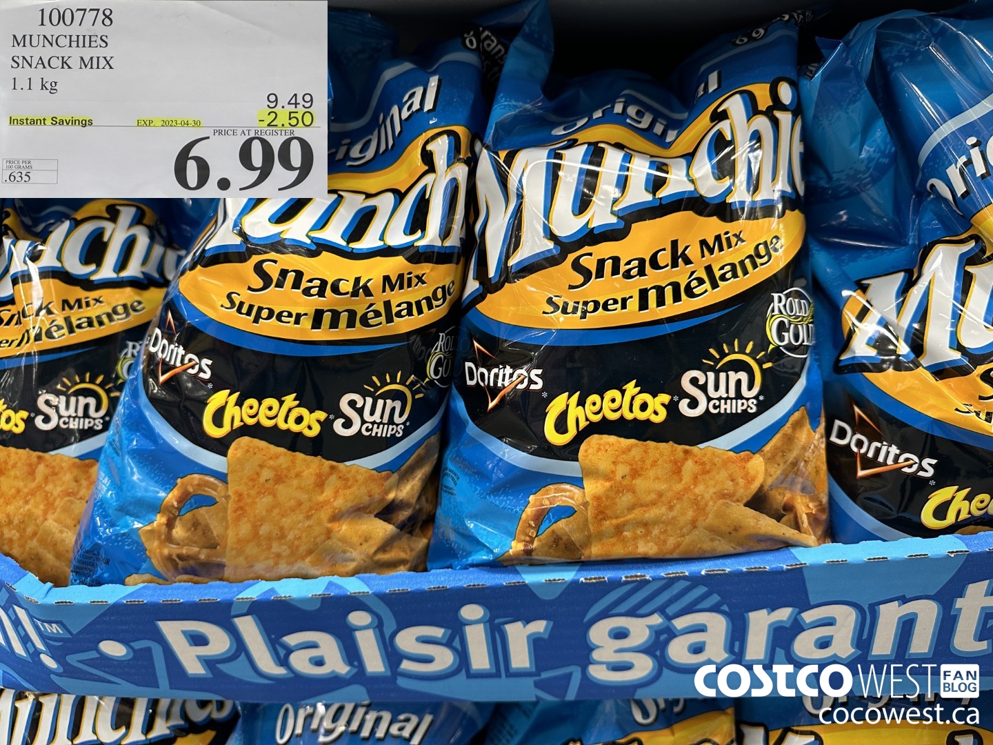 100778 MUNCHIES SNACK MIX 1.1 kg ($2.50 INSTANT SAVINGS EXPIRES ON 2023-04-30) $6.99