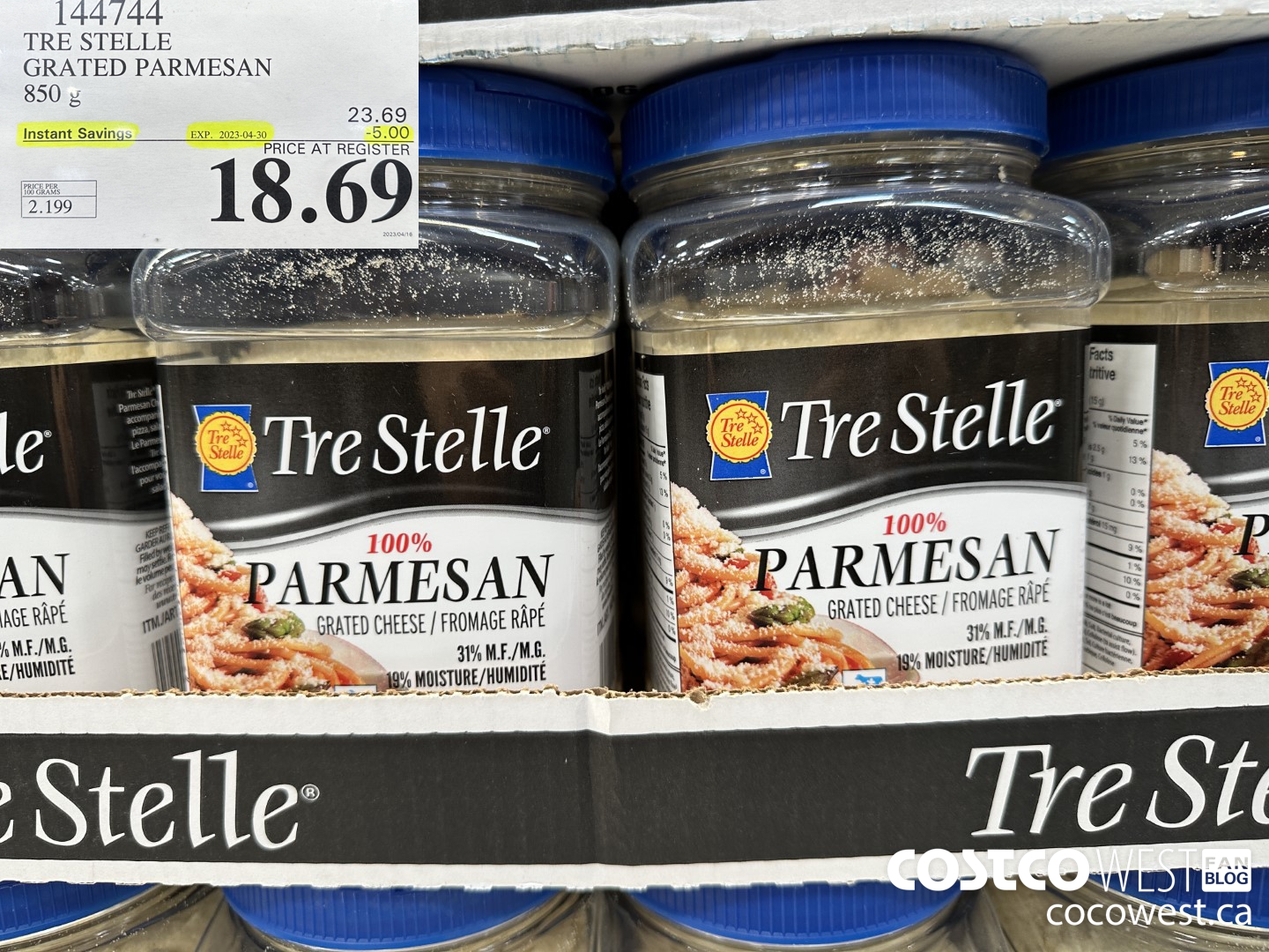 144744 TRE STELLE GRATED PARMESAN 850 g ($5.00 INSTANT SAVINGS EXPIRES ON 2023-04-30) $18.69