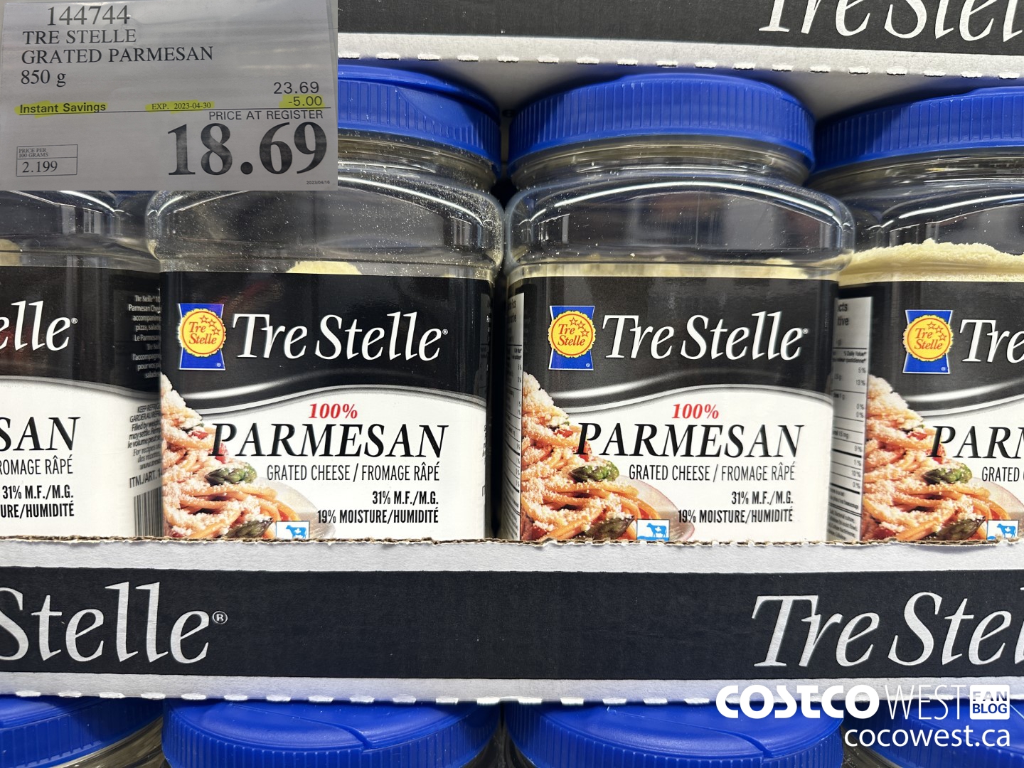 144744 TRE STELLE GRATED PARMESAN 850 g ($5.00 INSTANT SAVINGS EXPIRES ON 2023-04-30) $18.69