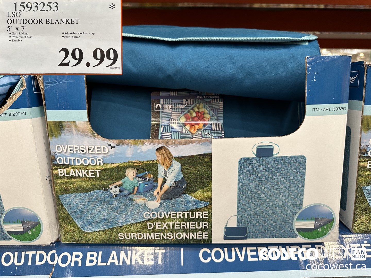 1593253 LSO OUTDOOR BLANKET 5' x 7' $29.99