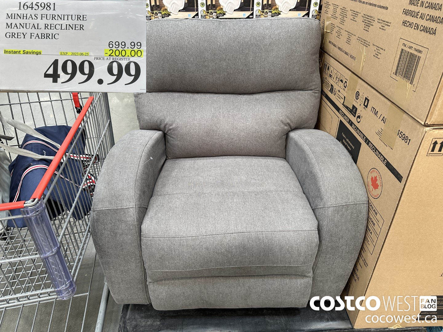 1645981 MINHAS FURNITURE MANUAL RECLINER GREY FABRIC ($200.00 INSTANT SAVINGS EXPIRES ON 2023-06-25) $499.99