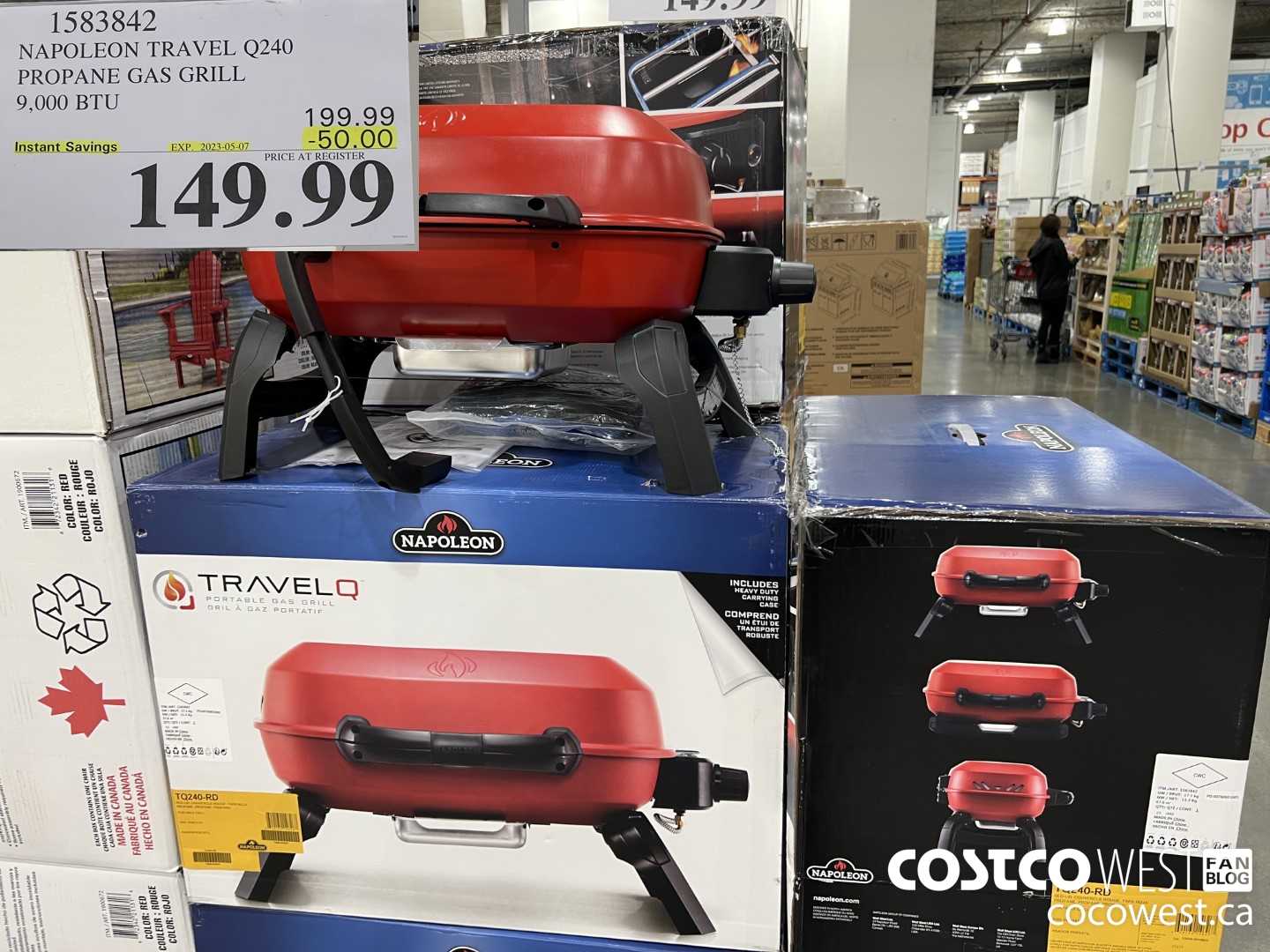 1583842 NAPOLEON TRAVEL Q240 PROPANE GAS GRILL 9,000 BTU ($50.00 INSTANT SAVINGS EXPIRES ON 2023-05-07) $149.99