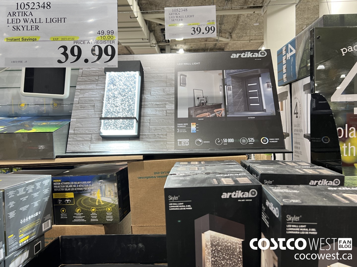 1052348 ARTIKA LED WALL LIGHT SKYLER ($10.00 INSTANT SAVINGS EXPIRES ON 2023-07-02) $39.99