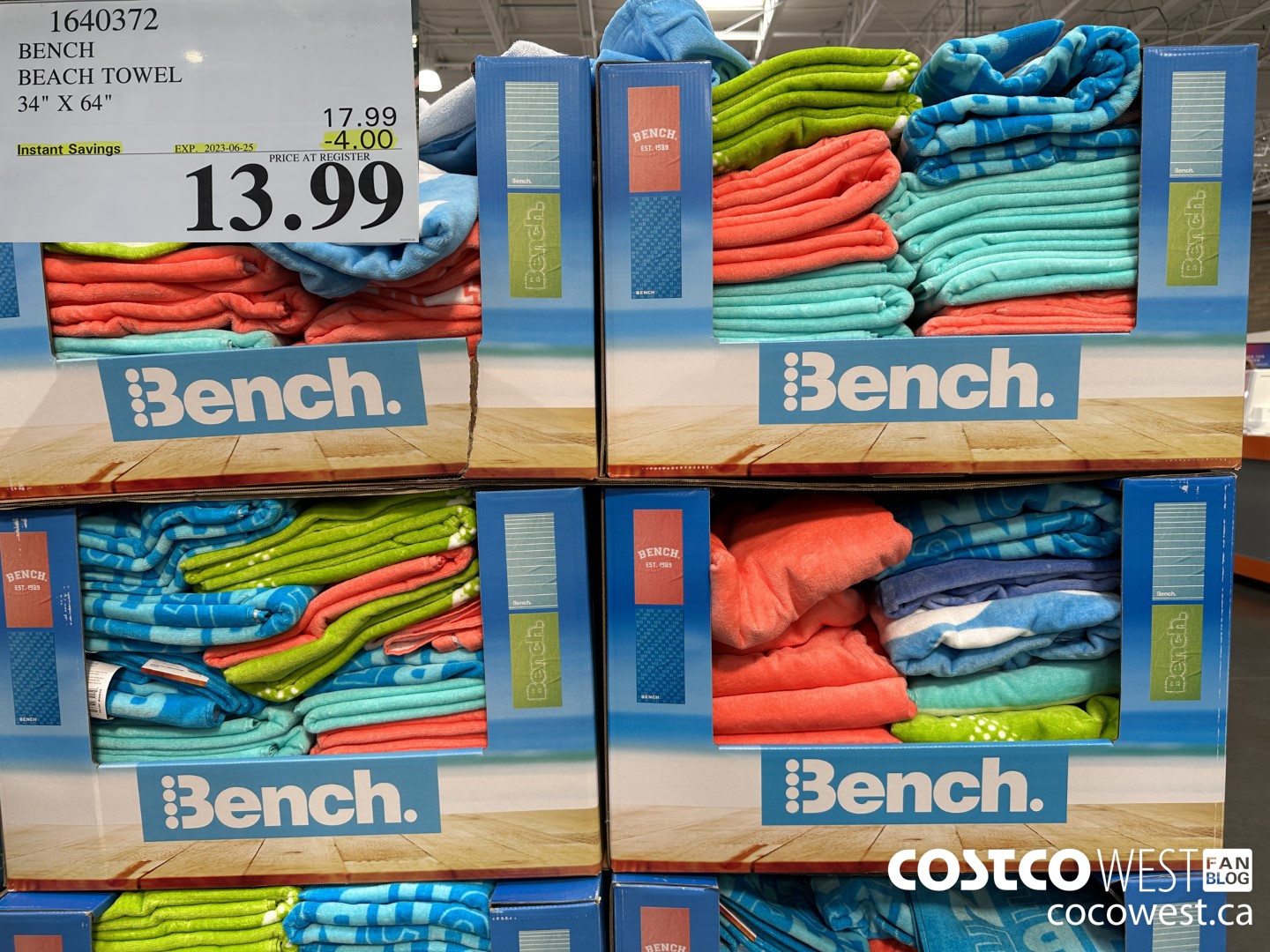 1640372 BENCH BEACH TOWEL 34