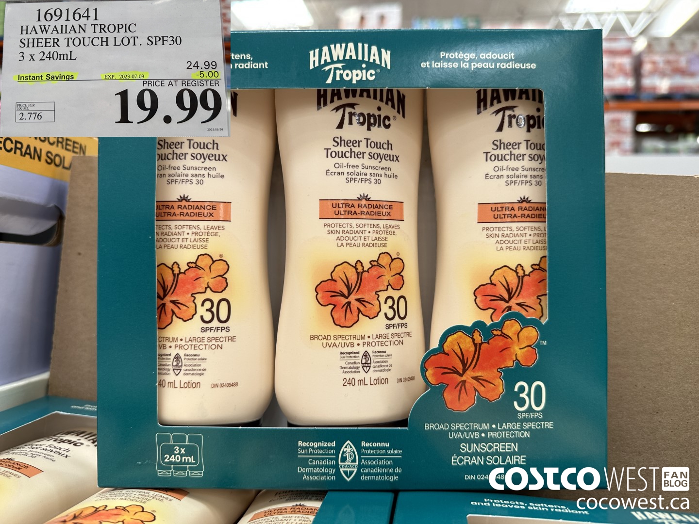 1691641 HAWAIIAN TROPIC SHEER TOUCH LOT. SPF 30 3 X 240 ML ($5.00 INSTANT SAVINGS EXPIRES ON 2023-07-09) $19.99